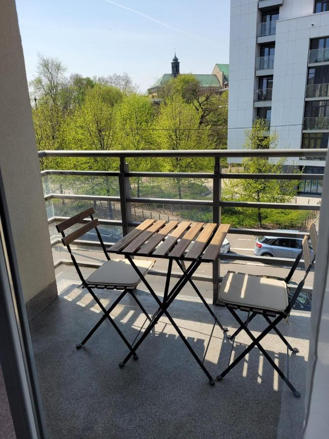 Apartament Wierzbowa 6 Z Klimatyzacja Poznań Exteriör bild